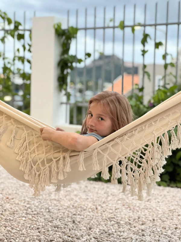 Leoni in the hammock